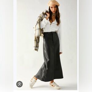 FREE PEOPLE | NWT BLACK CITY SLICKER VEGAN MAXI SKIRT SIZE 4